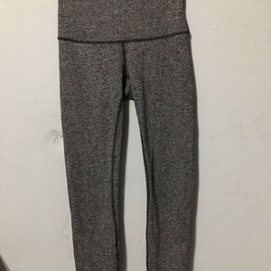 LULULEMON LEGGINS  Sz4